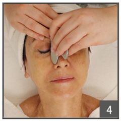 GUA SHA Schritt 4 GUA SHA Schritt 4